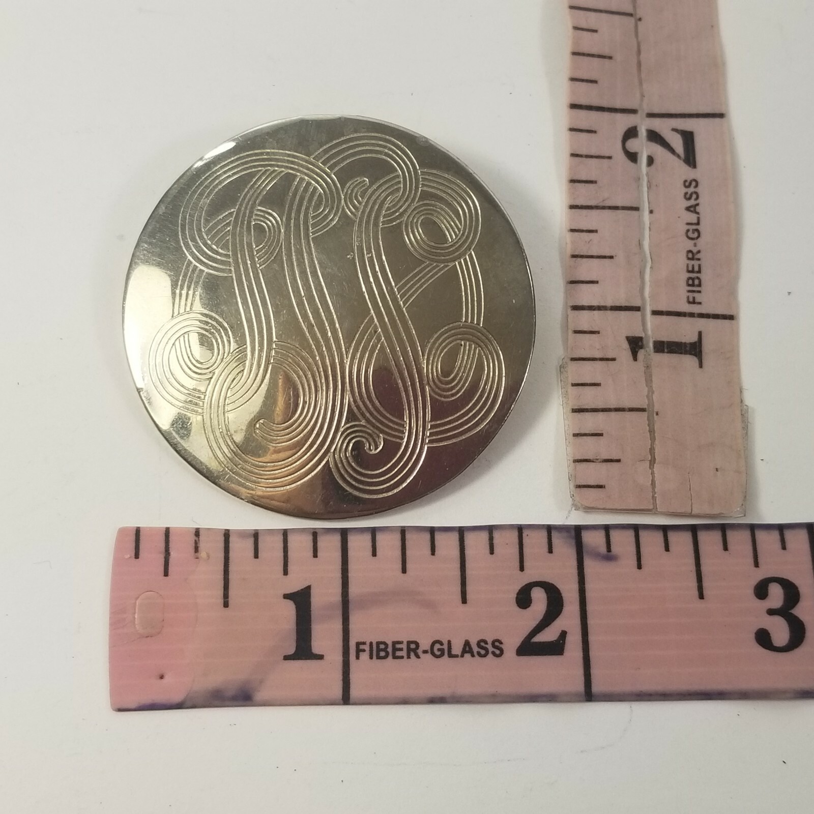 VTG 60s Round Brooch Circle Pin Wreath Gold Tone Classic Interwoven S’s