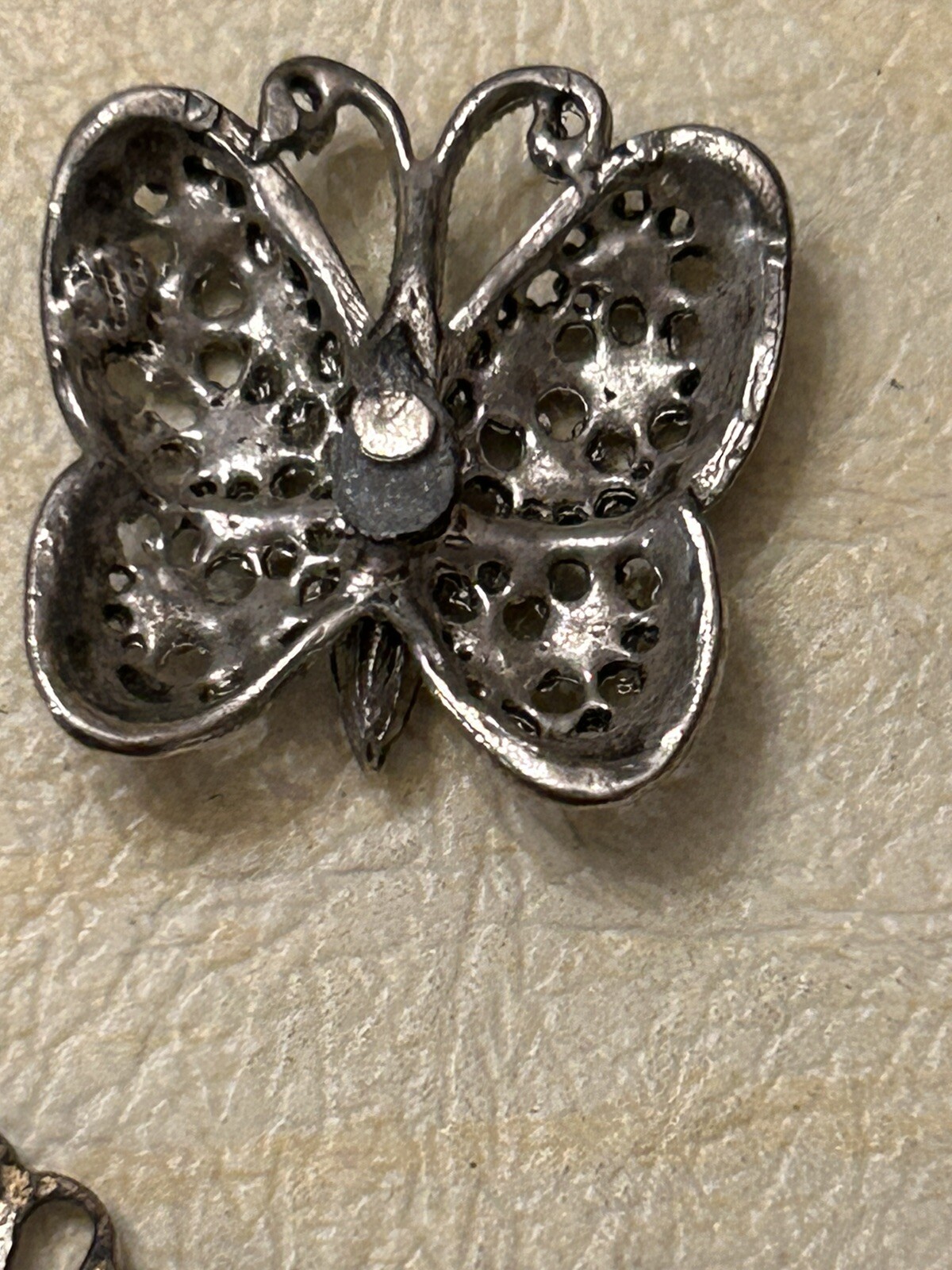 Vintage random filigree metal butterfly’s and sea shell unknown use?