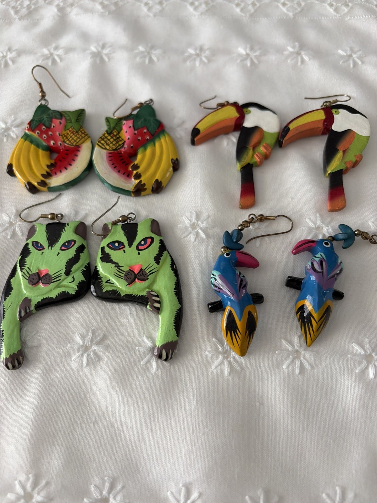 Retro Vintage Parrot And Cat Pierced Dangle Earrings