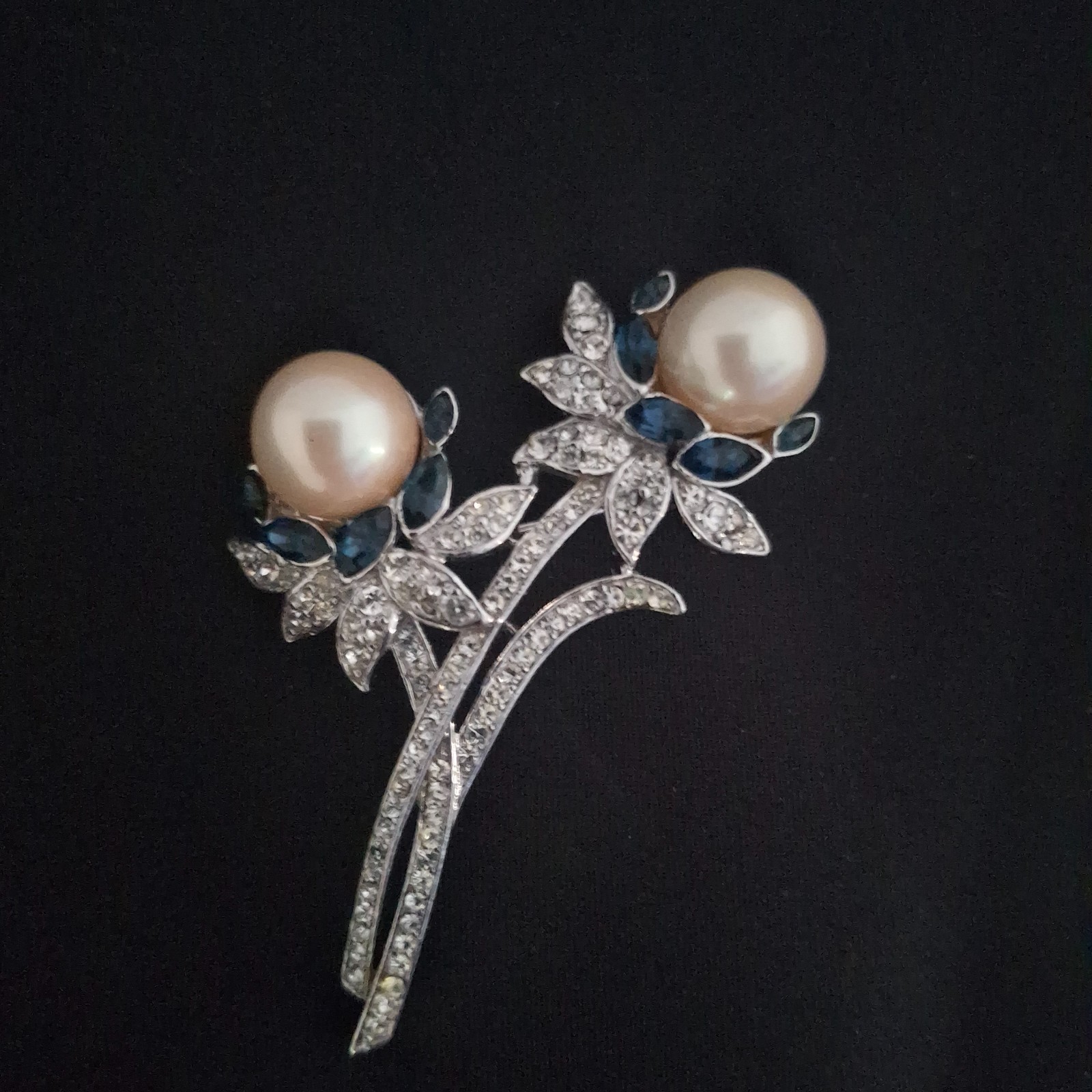 Vintage TRIFARI Silver tone Pearls Blue Crystals Flowers Pin Brooch