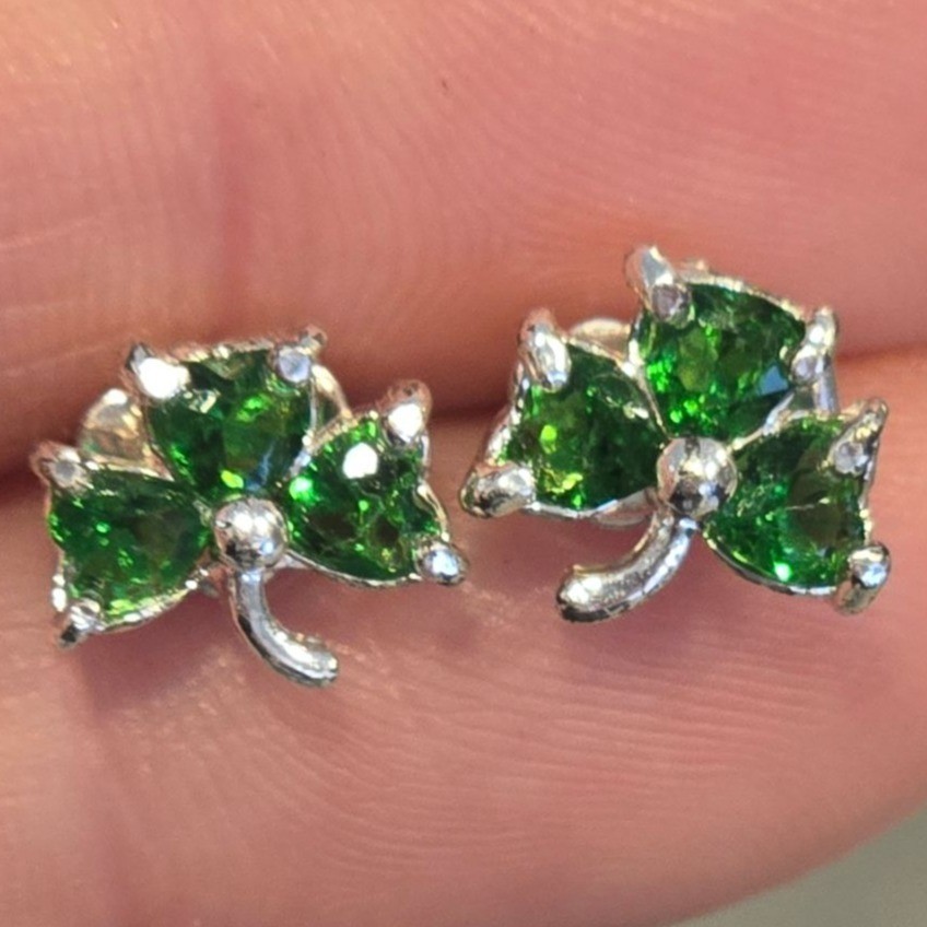 Vintage Avon Shamrock Earrings St. Patty’s Day Dainty Jewelry Green Rhinestones