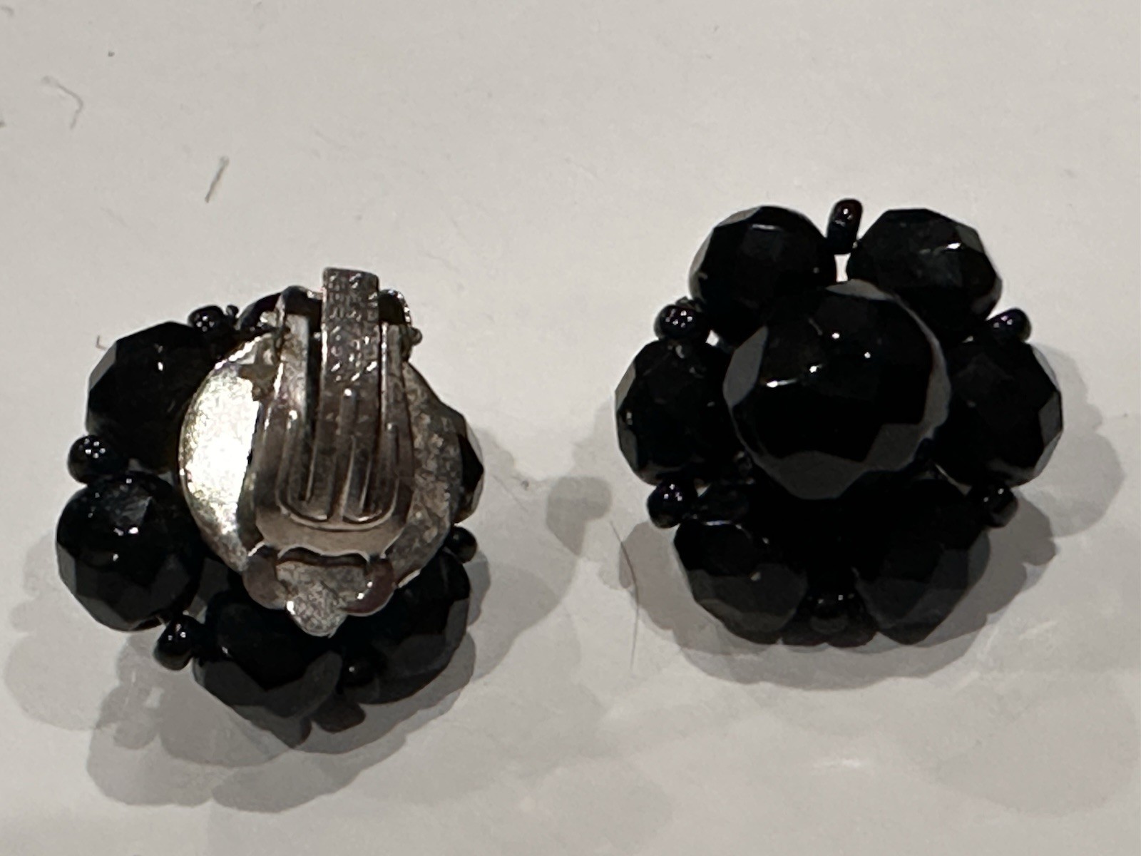 WEST GERMAN JAPAN WHITE BLACK GLASS LUCITE BEAD NECKLACE CLIP ON EARRING SET LOT