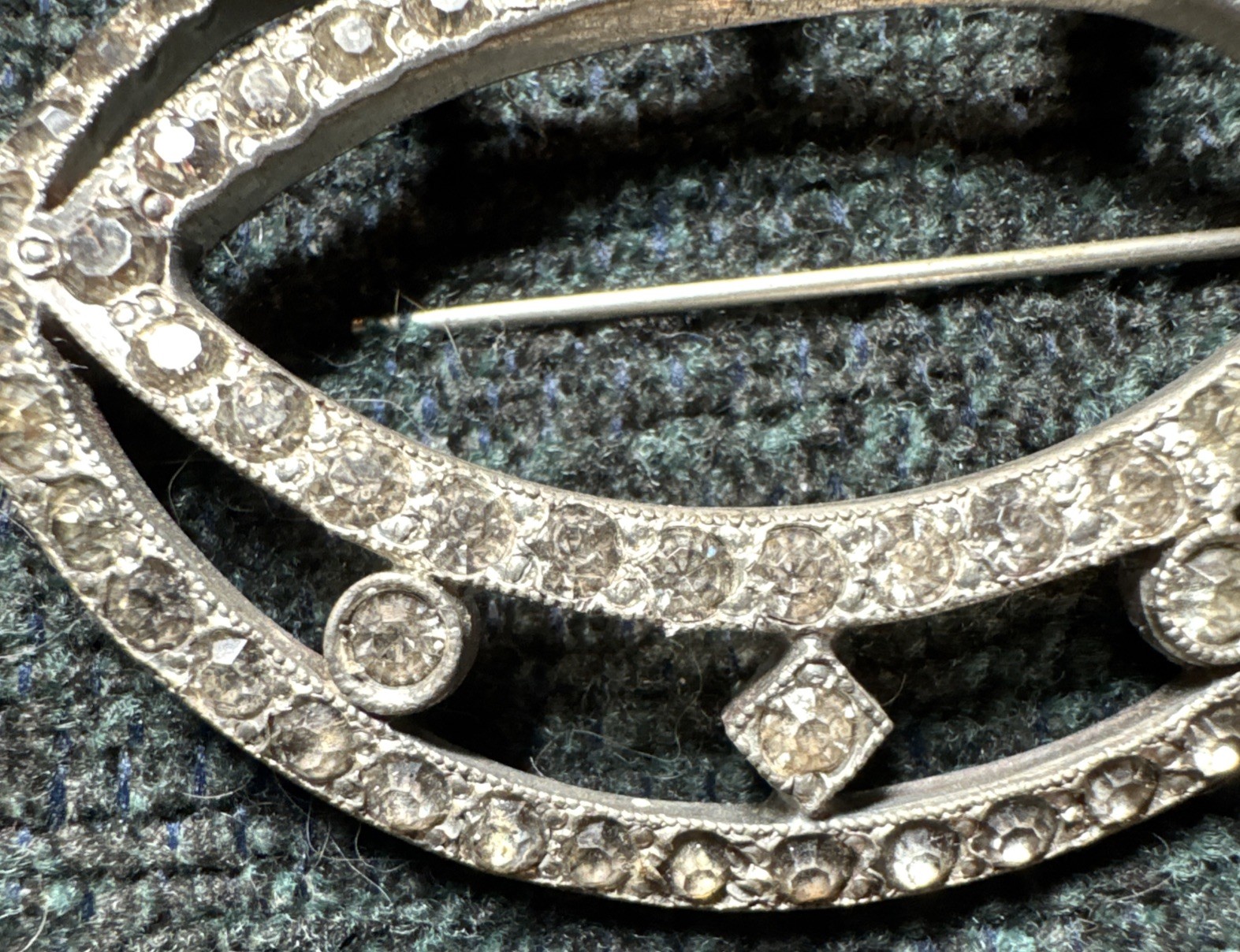 Retro Silverite Oval Brooch Pin with Rhinestones Vintage