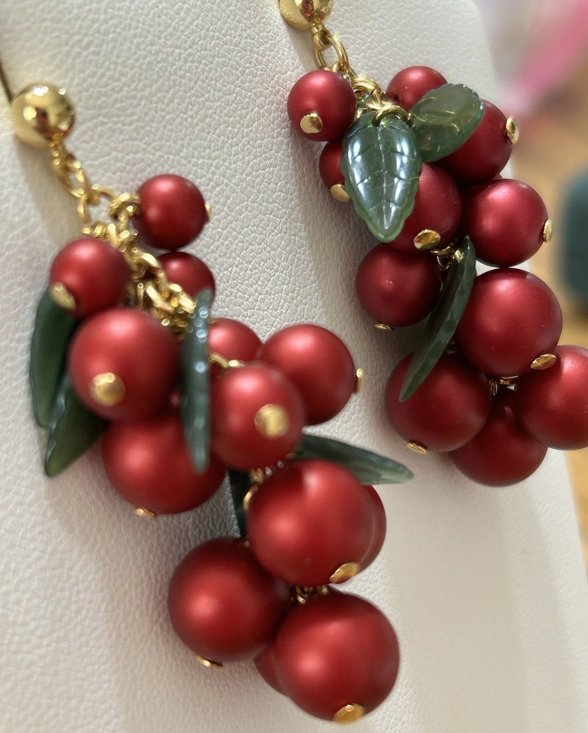 Vintage Avon Cha Cha Earrings Cluster Drop Red Berries Acrylic Molded Leaves