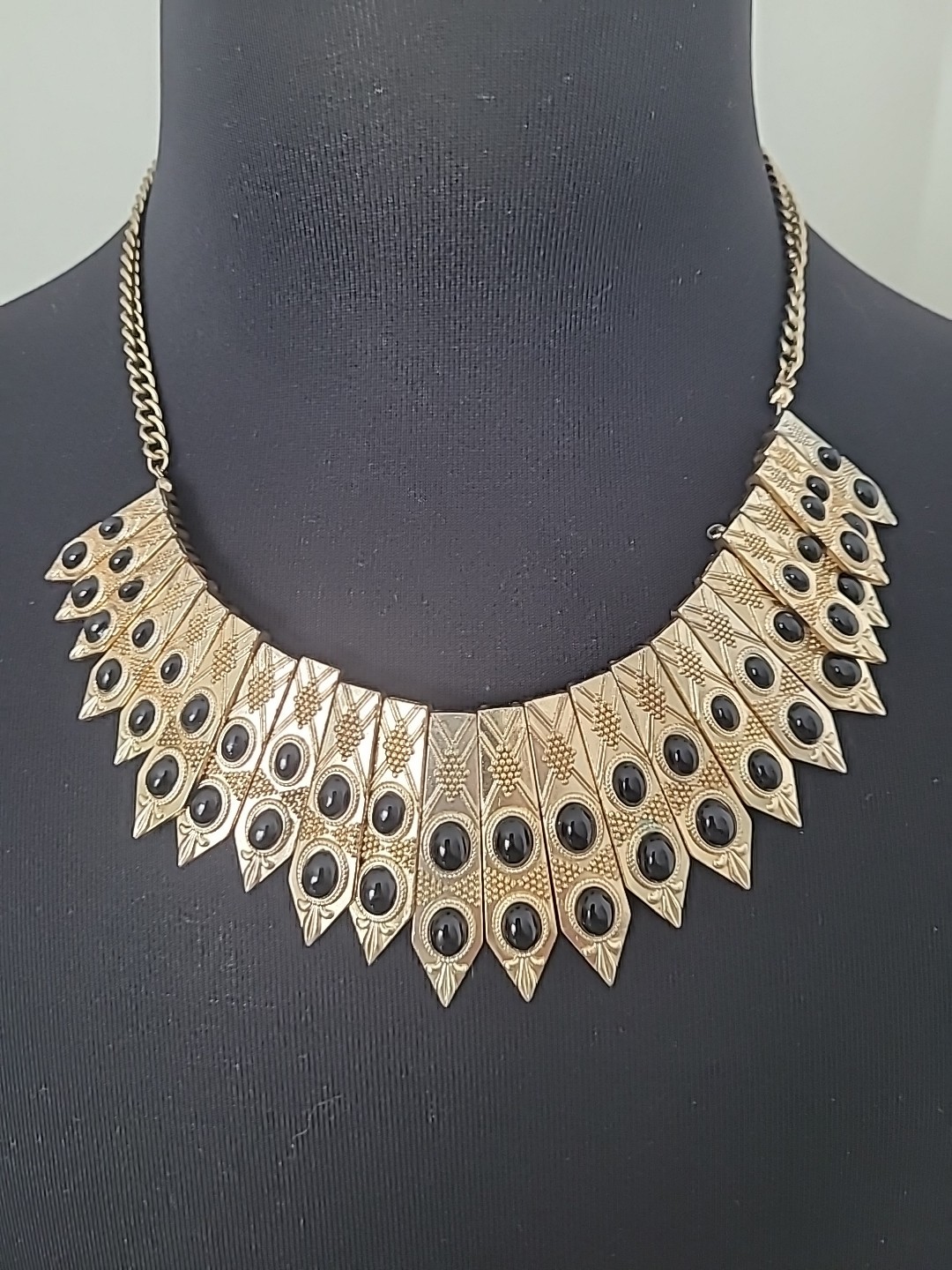 Vintage 1980s Gold Tone Black Cabochon Bib Statement Necklace