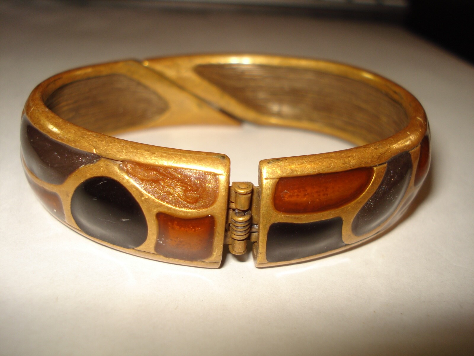 Vintage CHICOS Swirled Enamel -Shades of Brown Hinged Rhinestone Bracelet