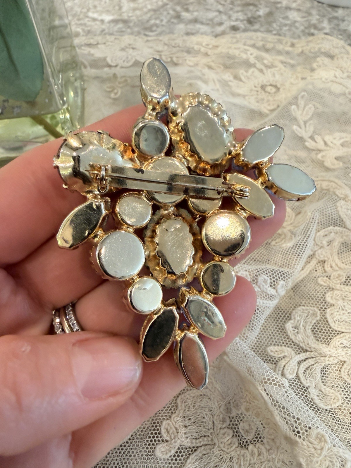 Juliana Style Brooch Pin Pink Red Purple Stones Rhinestone Gold Tone Vtg