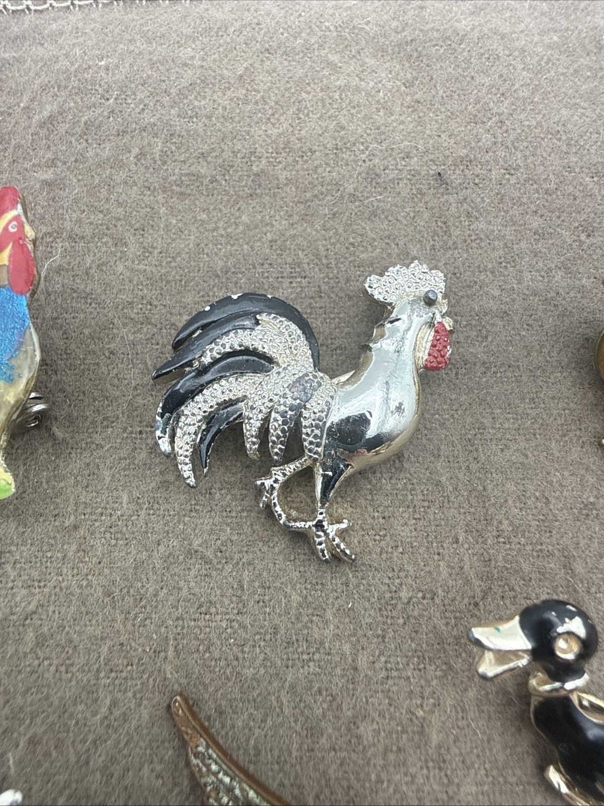 Vintage Mixed Lot of Brooches Pins Animals Gold and Silver Tone Bird Theme