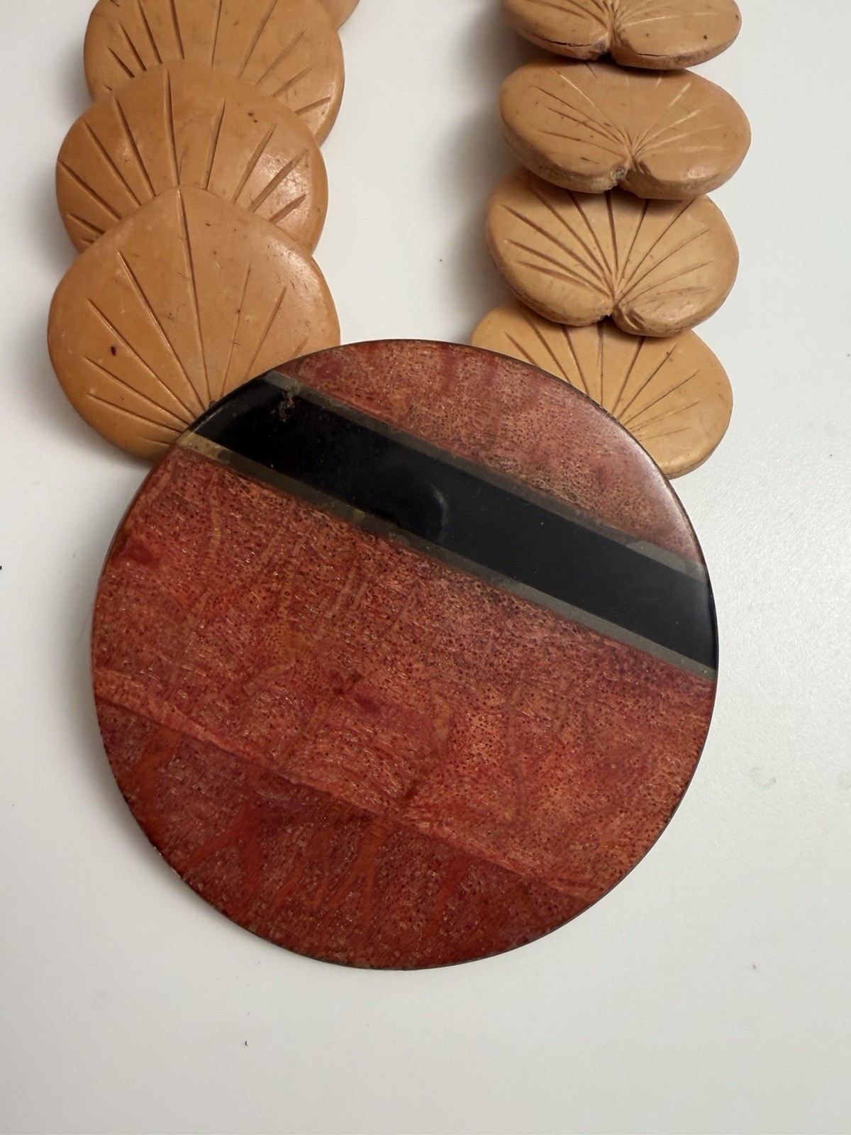 Vtg Carved Chunky Wooden Disc Necklace Pendant Boho Tribal Ethnic Earthy