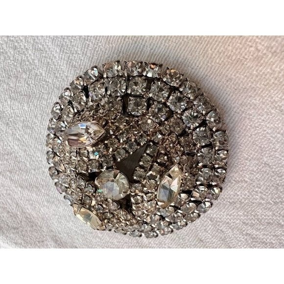 Vintage Brooch Clear Faceted Crystals Chunky Over The Top 3D Beauty 2″D