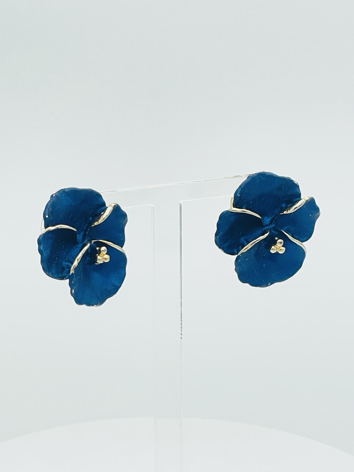 Signed CB Ceramic Violet Flower Stud Earrings Hand Painted Matte Blue Gold