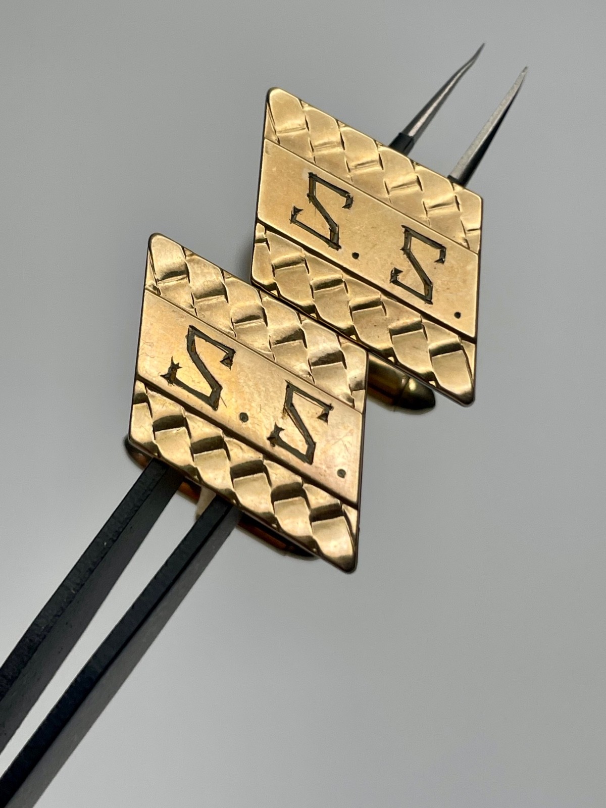 Vintage Hadley Geometric shape Gold Tone Monogrammed Cufflink