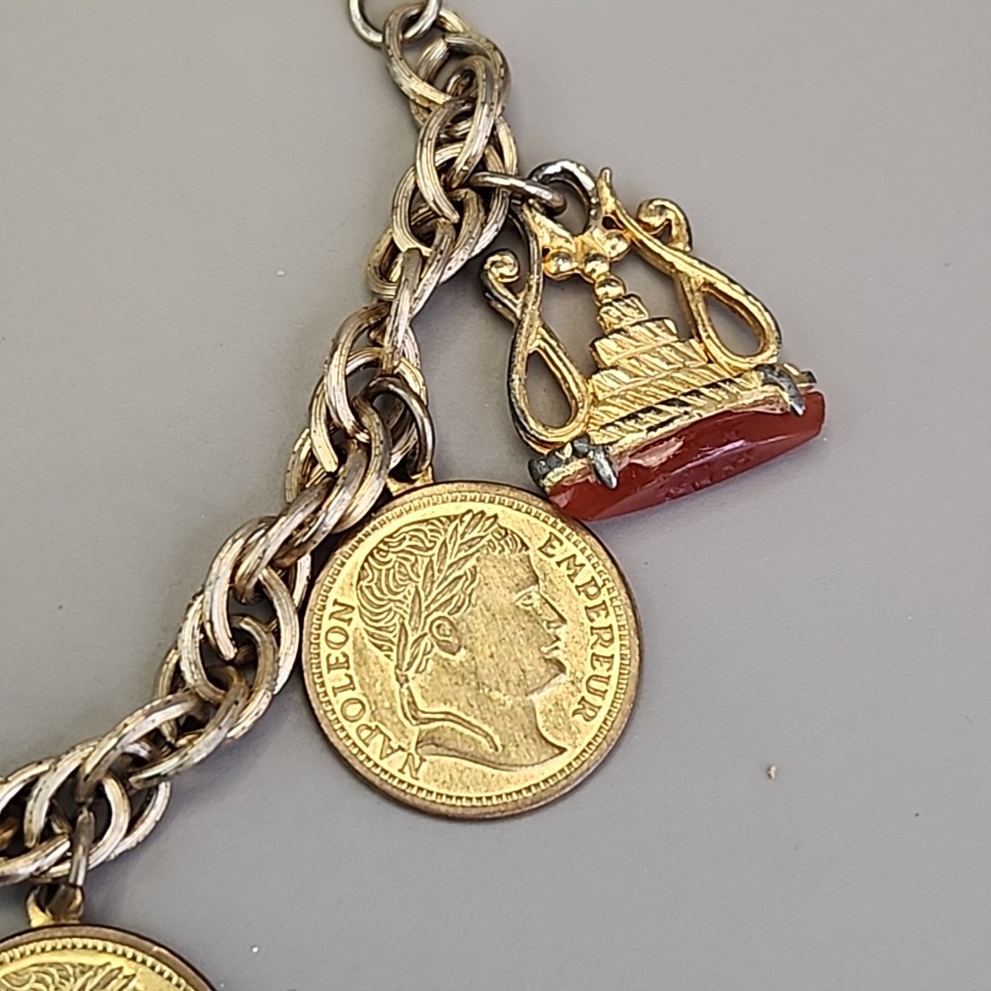 Vintage Intaglio Charm Coin Bracelet Carnelian Signet 7″ Signet Gold Tone Worn