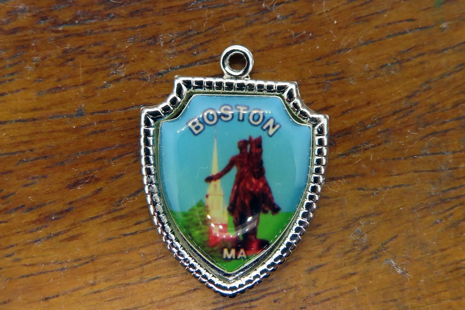 Vintage silver BOSTON MASSACHUSETTS STATE PAUL REVERE TRAVEL SHIELD charm 28-18