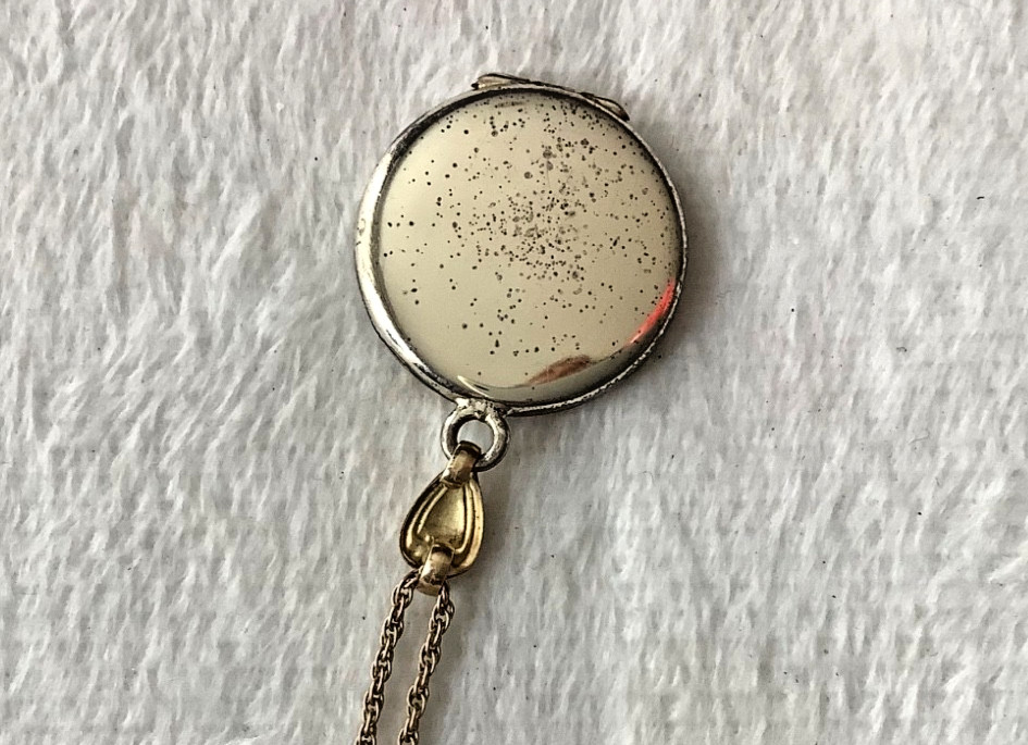 Antique 1/20 12K Yellow Gold Filled Chain 18″ Photo Locket 3 Tone Etched Floral