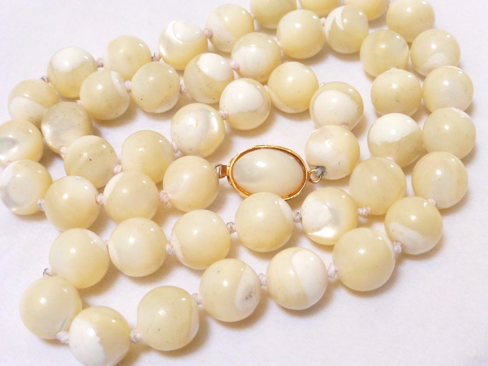 Vintage Art Deco Mother of Pearl Bead Necklace, Silver Clasp