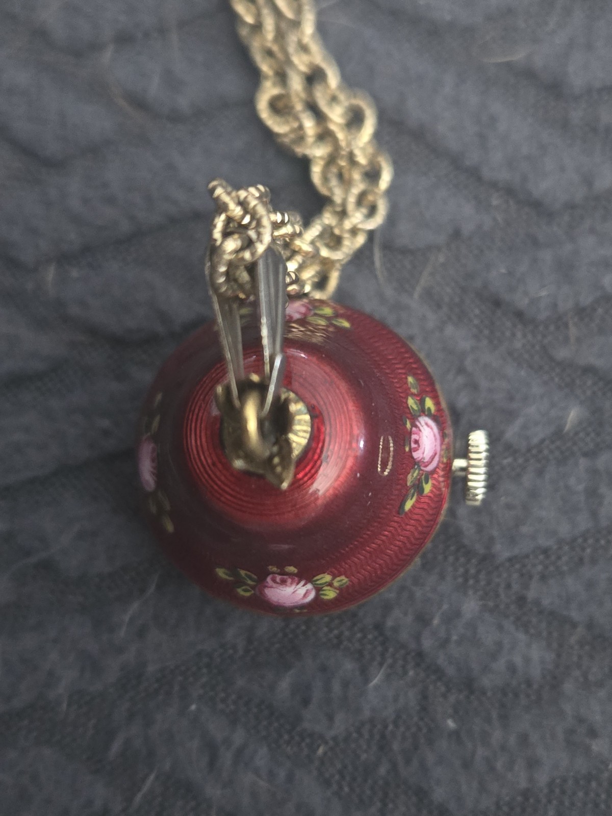 Vintage Gold-Plated Red Enamel Guilloche Hand-Winding Ball Pendant Swiss Watch
