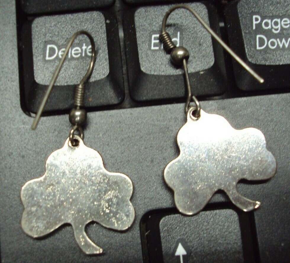 Vtg Estate Jewelry PAUA SHELL / CLOVER Silvertone Pierced Dangle Earrings
