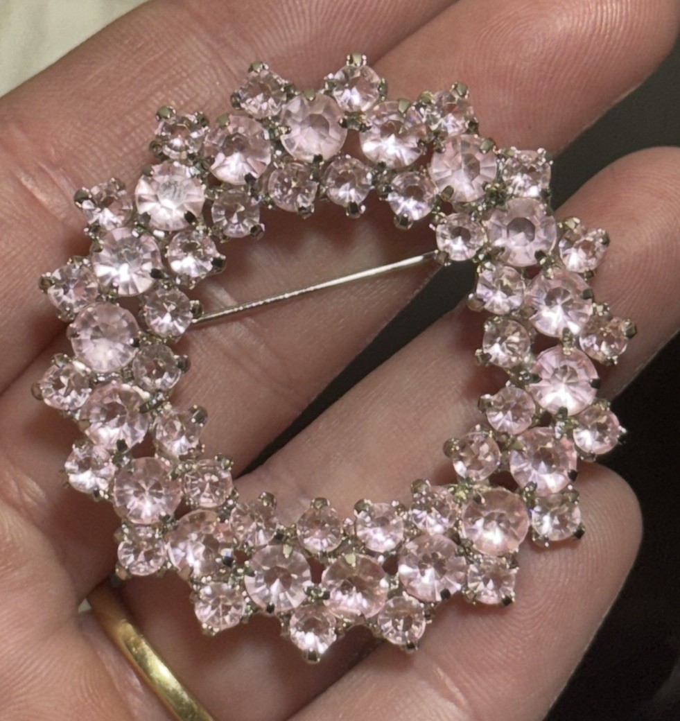 Vtg Crystal Rhinestone Brooch Wreath Pink Glass Round Cluster Prong Set
