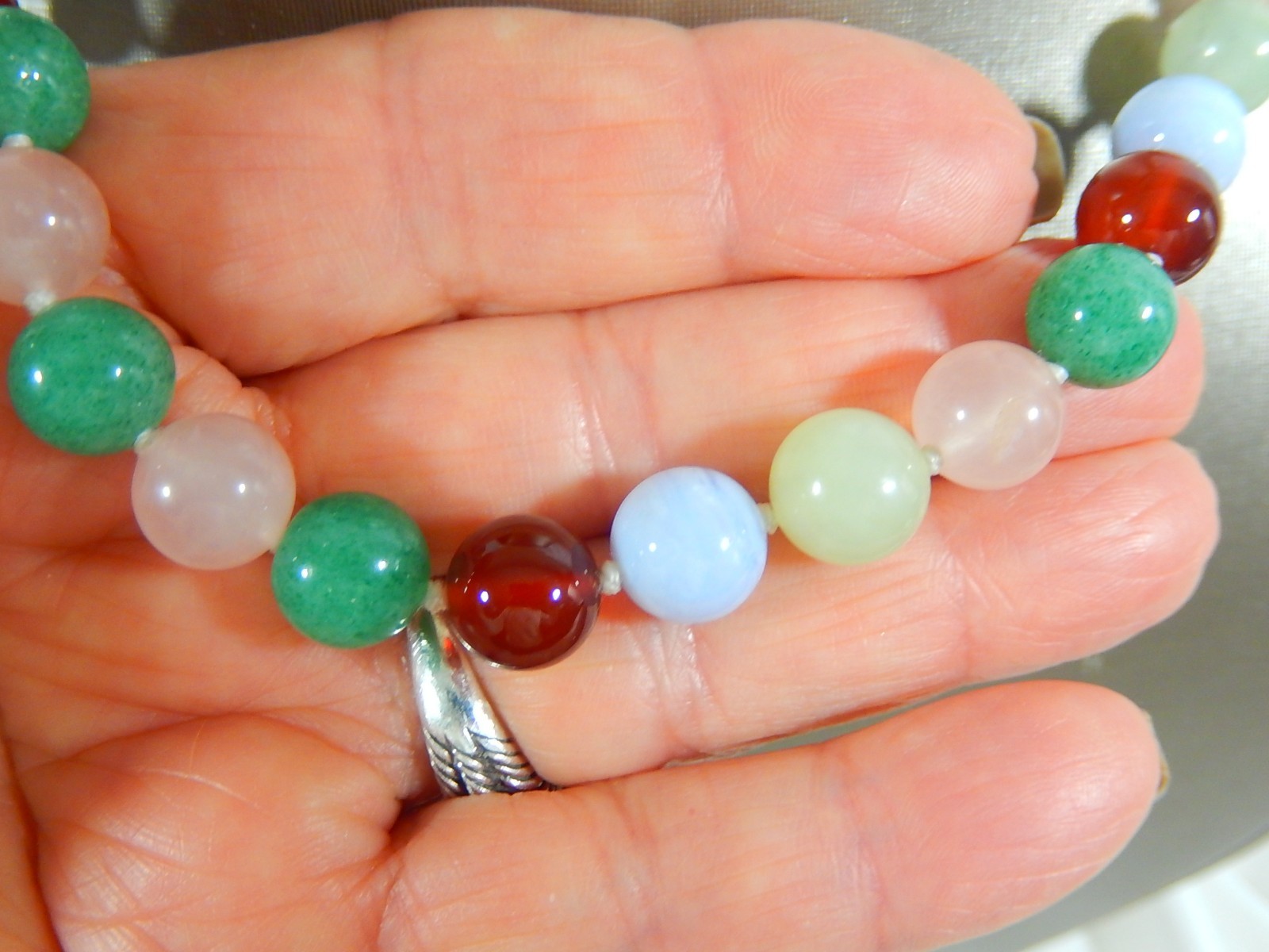 VTG CHINESE EXPORT HAND KNOTTED MULTI 10mm GEMSTONE 18″ NECKLACE W GILT CLASP
