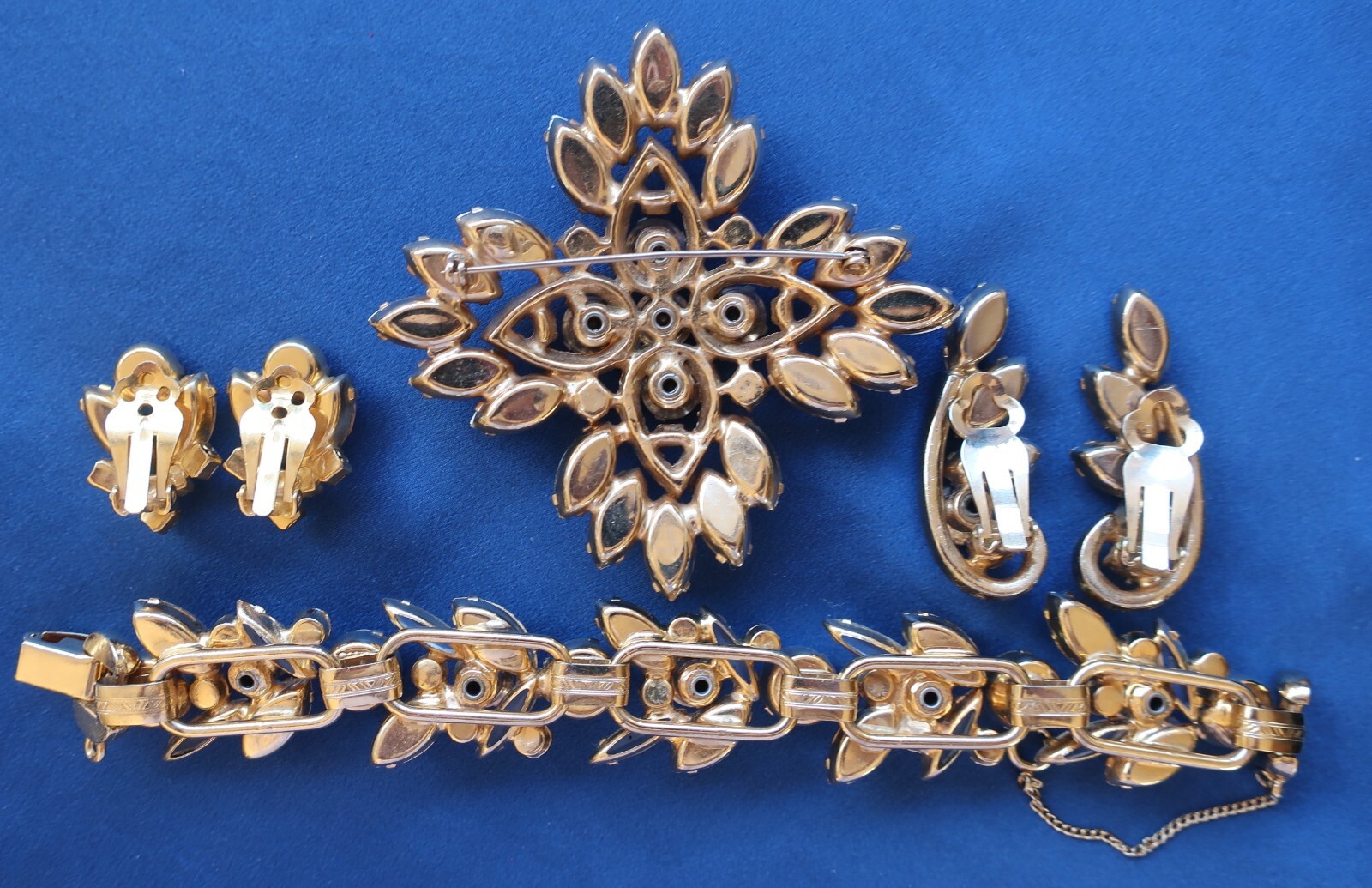 RARE DeLizza and Elster, Juliana, Aurora Borealis Brooch, Bracelet and Earrings