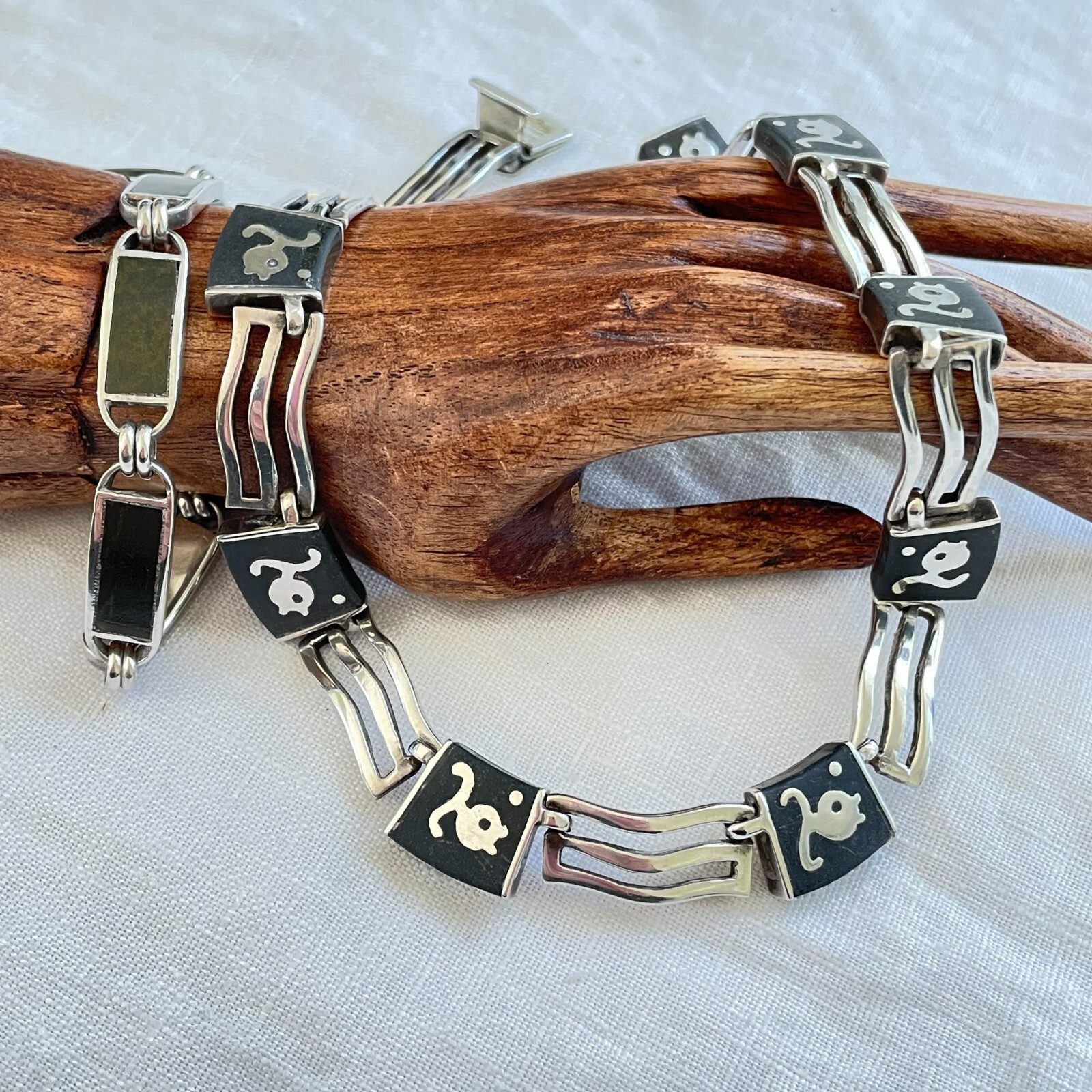 Vintage Los Castillo Onix Negro Fish Necklace/Bracelet Set, Sterling Silver Onyx
