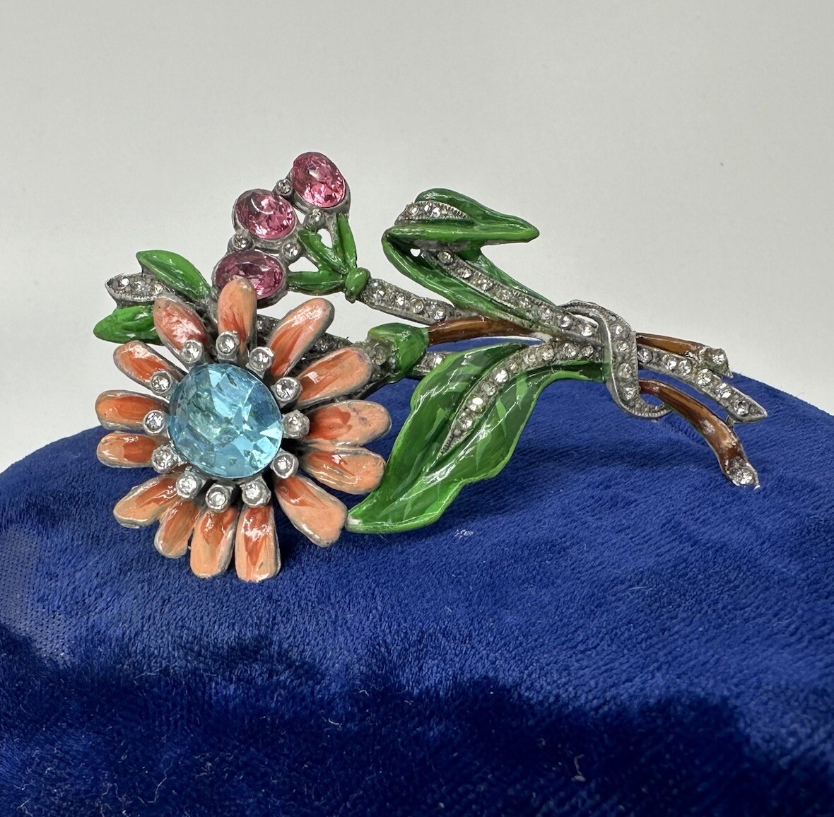 Vintage Art Deco Enamel Flower Brooch Trifari / Coro Style Pot Metal Spray Pin