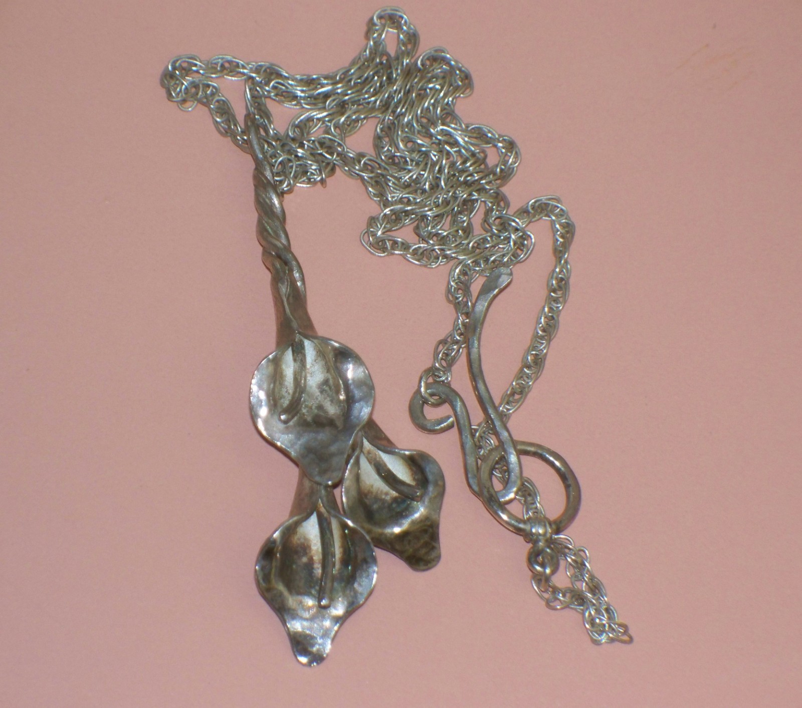 Vintage Handmade STERLING Silver CALLA LILY Pendant NECKLACE English Signed LR