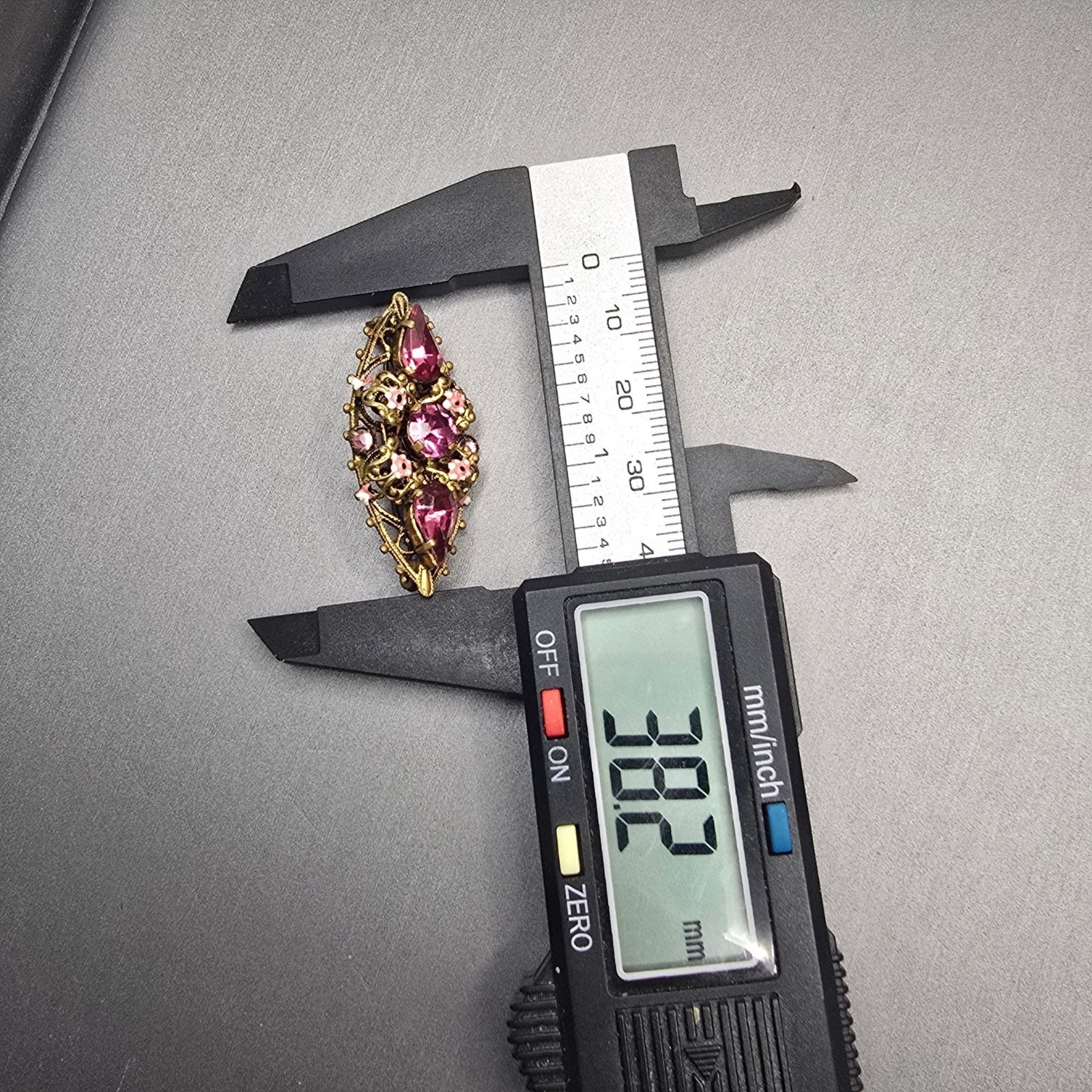 VTG Czecho Pink Rhinestone Brooch 1.5″ Floral Enamel Gold Tone Pressed Metal