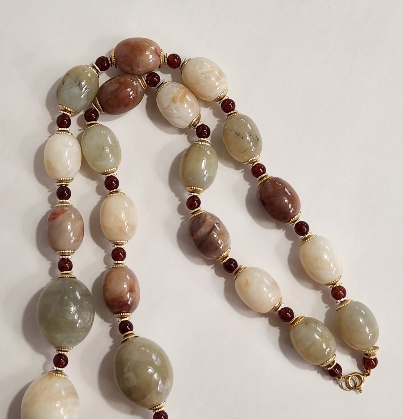 Vintage Statement Necklace Graduated Lucite Faux Agate Oval Beads Earthtones