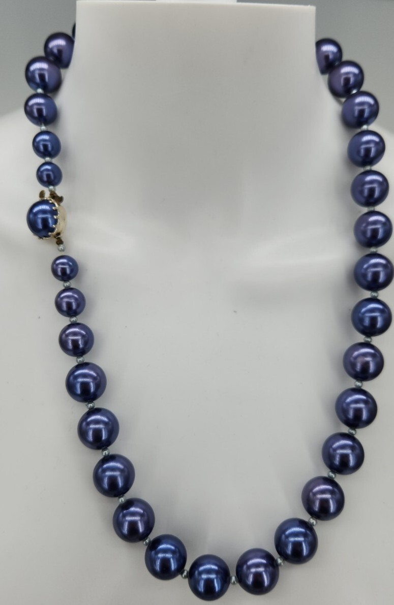 Vintage Blue Iridescent Strung Larger Faux Pearl Necklace Box Tab Closure JAPAN