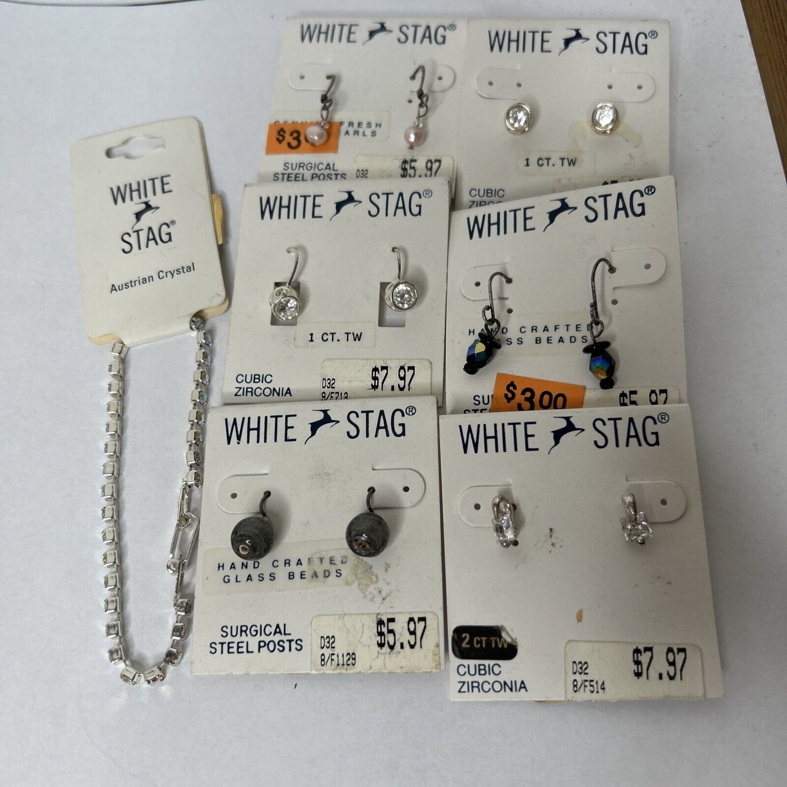 WHITE STAG / Lot of (7) Vintage Jewelry Pieces / Necklace + Earrings/ BRAND NEW
