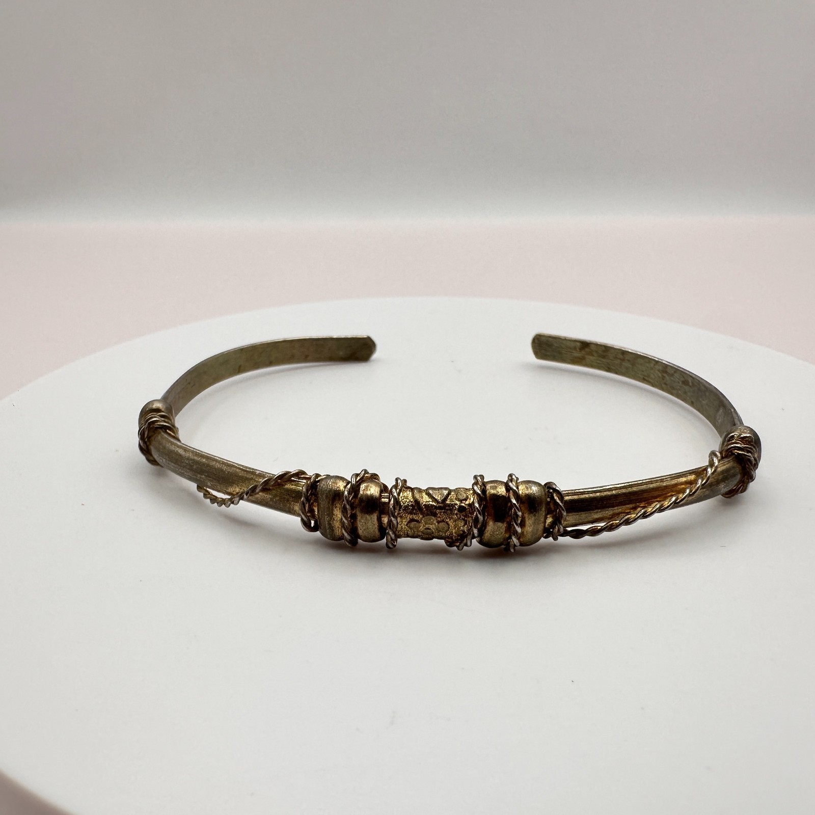 Vintage Y2K Twisted Wire Wrapped Bracelet Retro Women’s Classic Fashion Jewelry