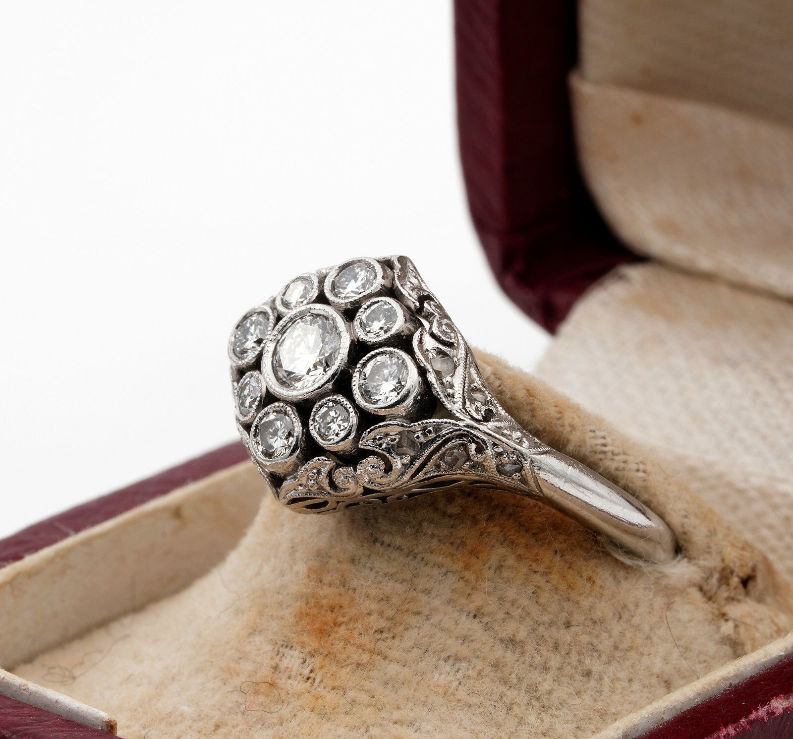 Art Nouveau .75 Ct Diamond F VVS/VS Platinum Rare Engagement ring