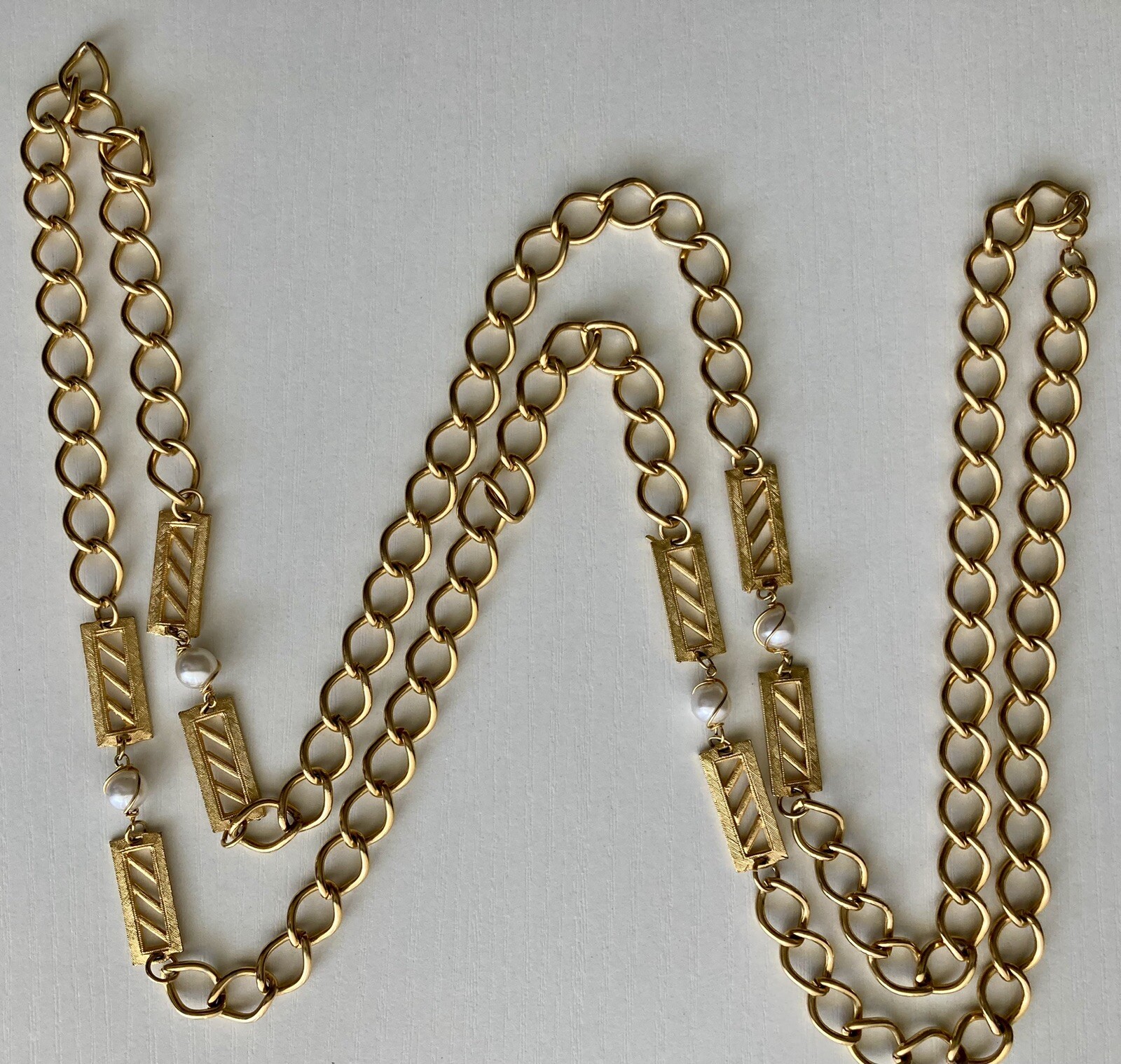 Vintage Gold Tone Bar Faux Pearl Station Oval Link Chain 52 inch Necklace 89.13g
