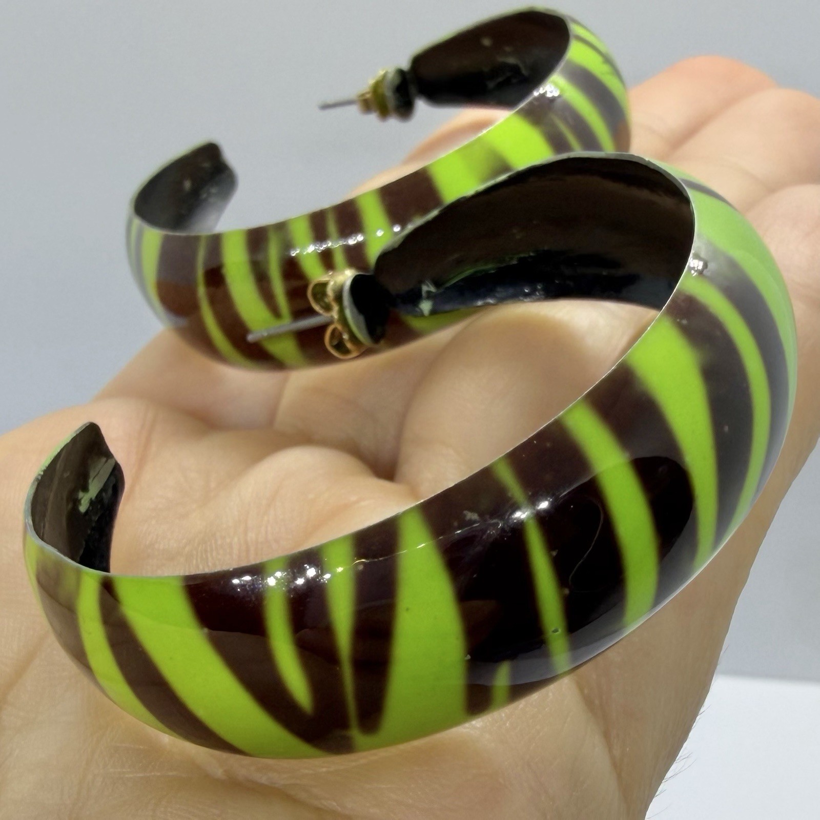 Vtg Big 80s Lime Green Earrings Black Enamel Stripe Hoop Statement Drop Post