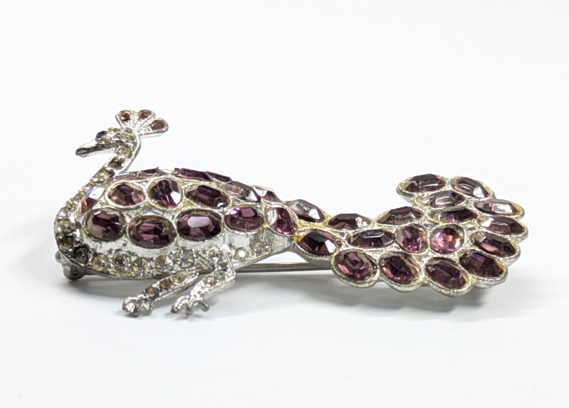 VTG Pot Metal Silver Tone Purple Glass Paste Stone Statement Peacock Brooch Pin