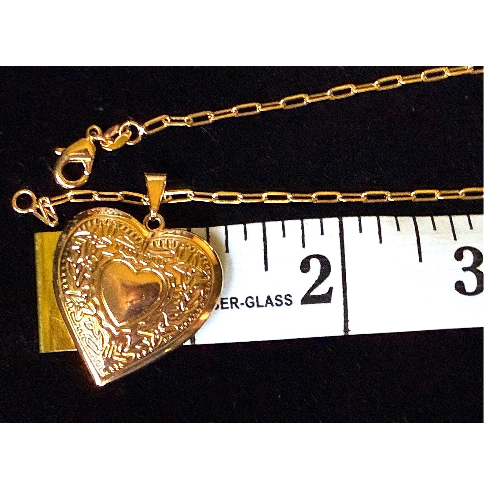 Gold Heart Locket Necklace | Classic Romantic Keepsake Pendant 18k Gold Filled