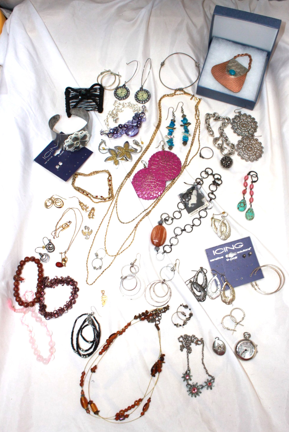 1 -2 LB LOT Of Used Costume Jewelry Vintage to Modern Wearable 20+ Pieces