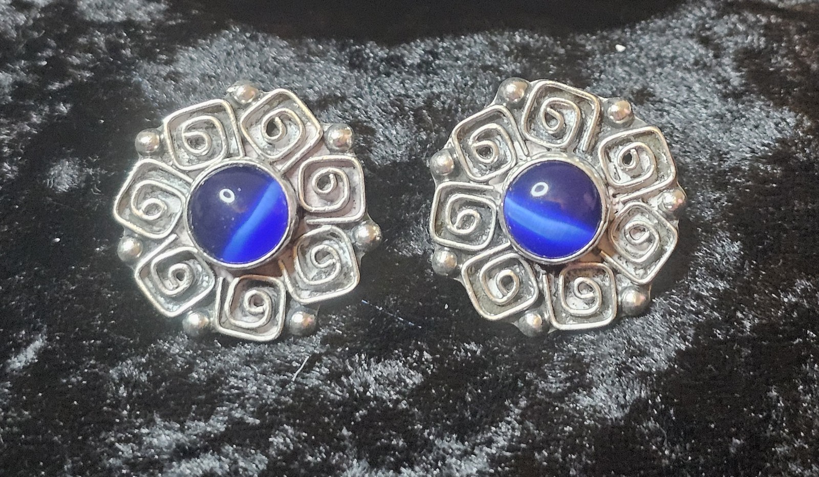 VTG sterling silver earrings Spiral Detail W/ Blue Cateye Stone Mex 925 Silver