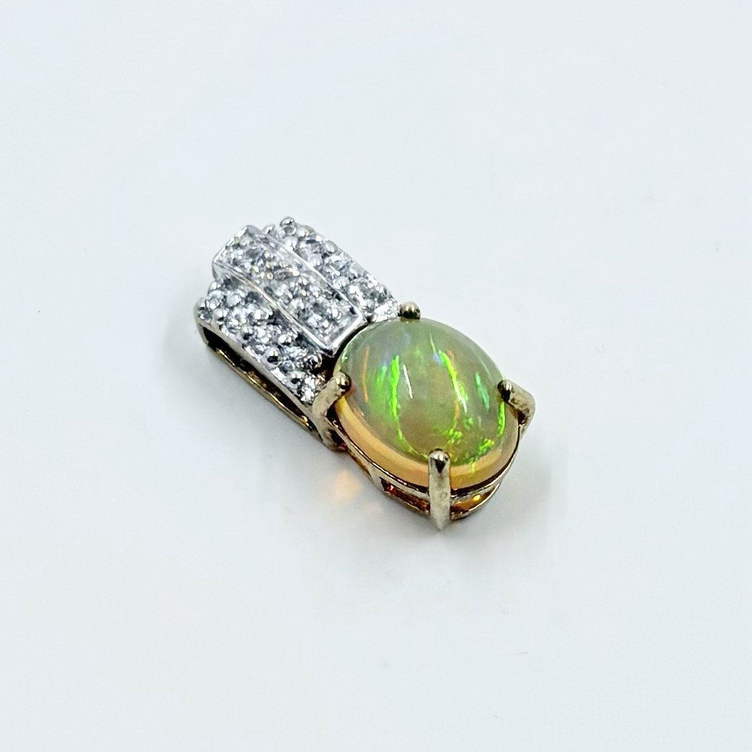 Vintage Richards & Co English 9K Gold Natural Opal Pendant