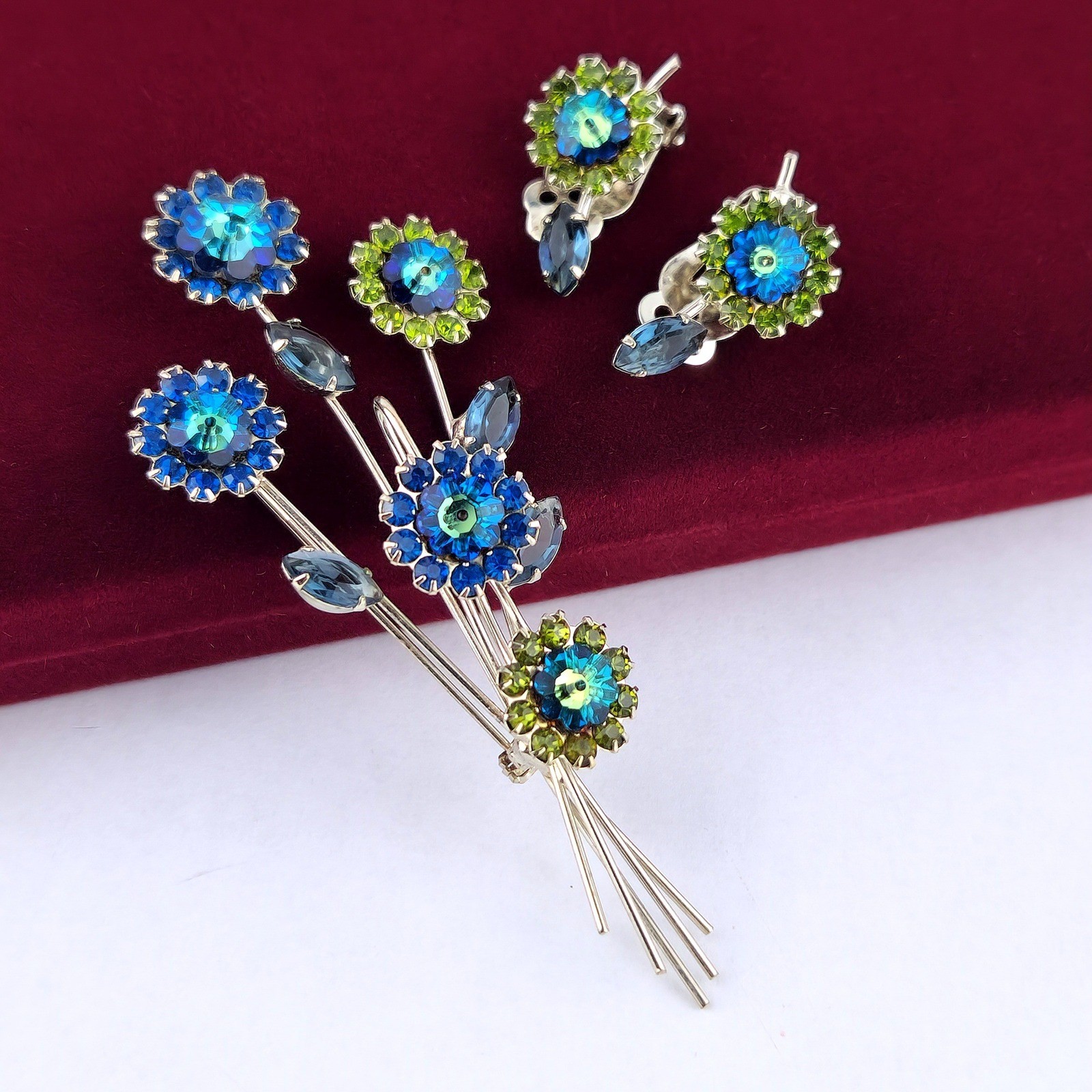 Vintage Blue Green AB Rhinestone Flower Bouquet Brooch Clip Earrings Set Atomic