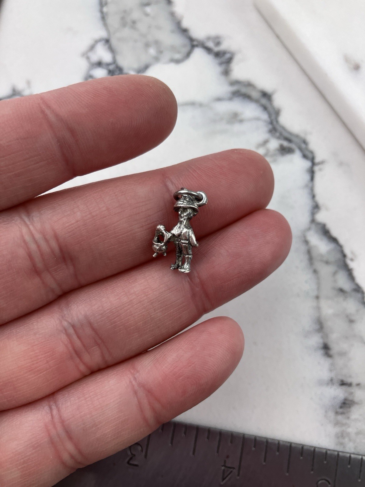 Vintage 925 Sterling Silver Leprechaun Pot Of Gold Luck Charm Pendant