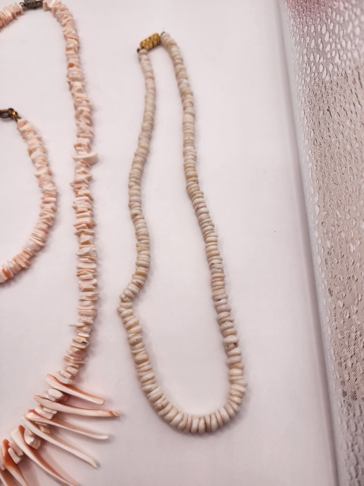 Vintage Hawaiian Puka Shell Necklace And Bracelet Lot