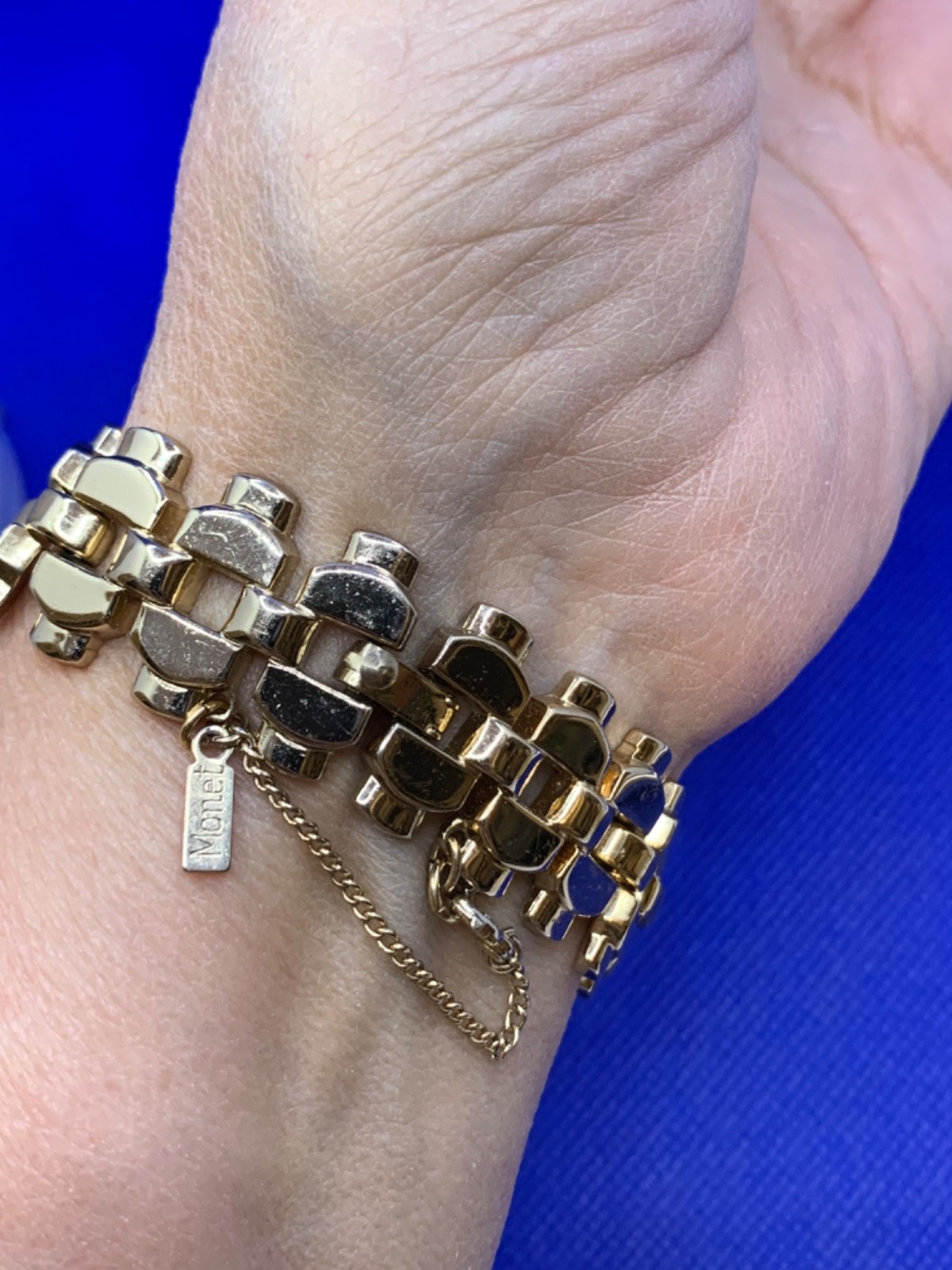 Vintage Monet Bracelet Articulated Gate Link Chain Gold Plated – wSafetyChain