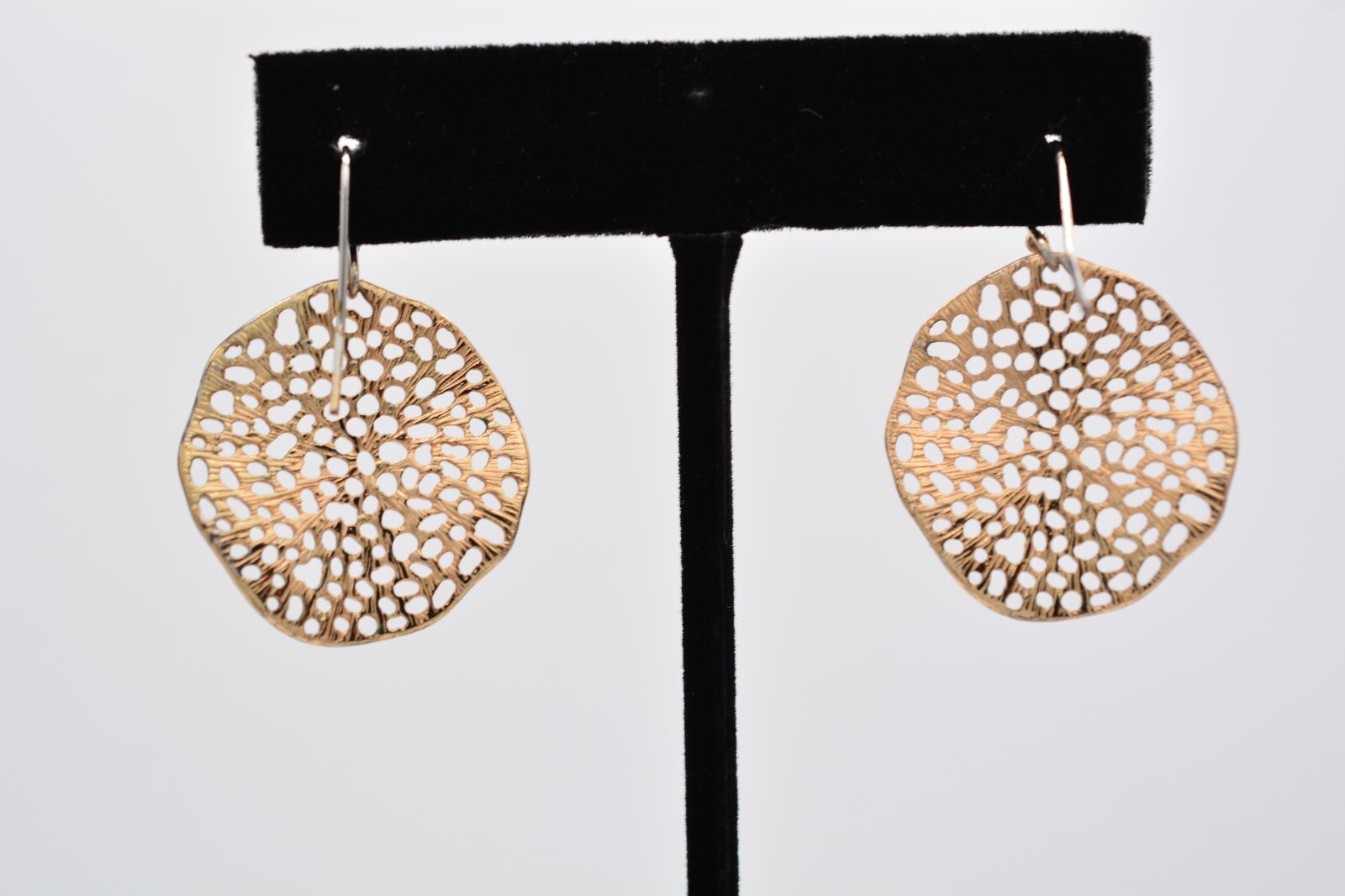 Vintage Dangle Earrings Hook Round Gold Tone Drop Y2K 2000s Bin7