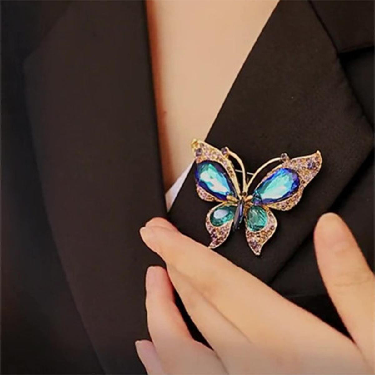Vintage Butterfly Brooch Y2k Exquisite Pin Luxury Jewelry Accessories Party Gift