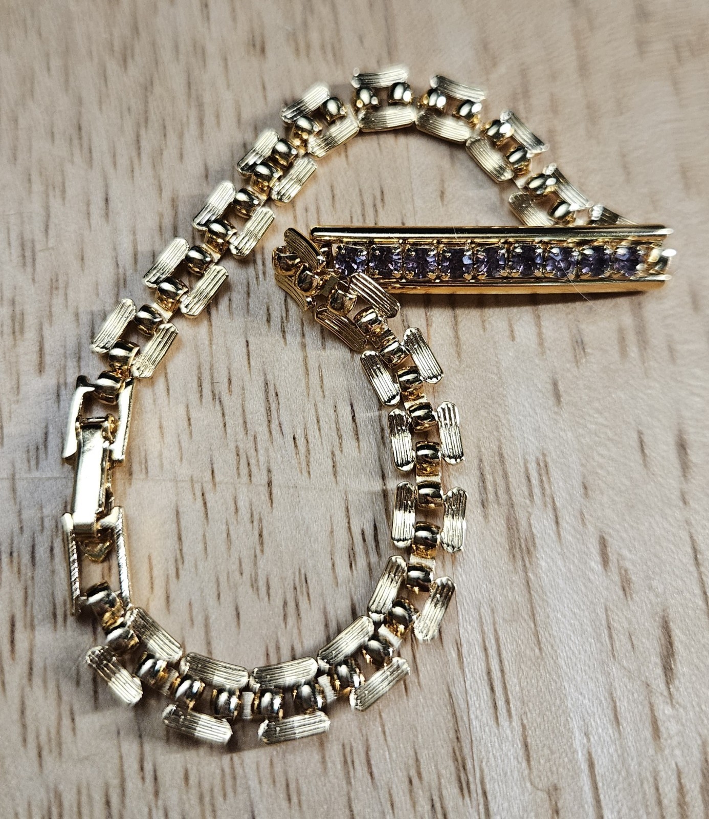 VTG AVON Faux Amethyst Tennis Bracelet Small