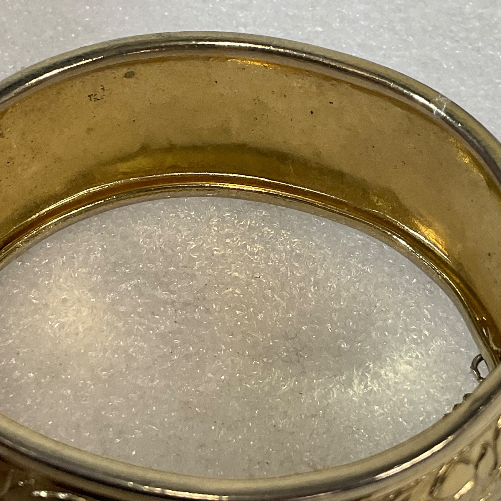 Vintage Coro Gold Tone Hinged Bangle Bracelet 7.25in Floral Engraved SafetyChain
