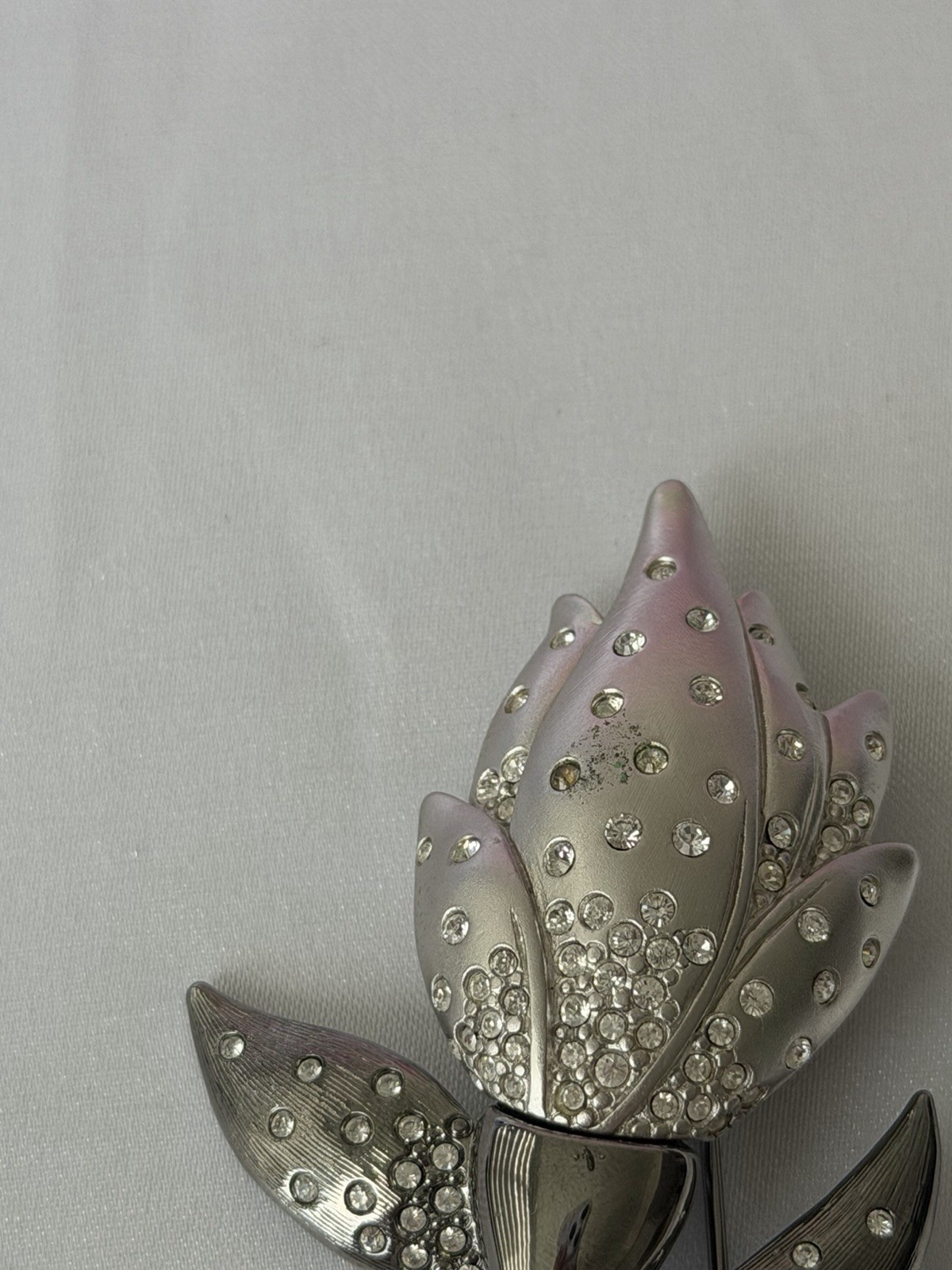 VINTAGE SWAROVSKI STUNNING AUSTRIAN CRYSTAL ROSE BROOCH FLOWER PIN SIGNED !!